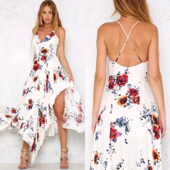 Dresses & Skirts - 💥 CLEARANCE Open Back Handkerchief Floral Dress